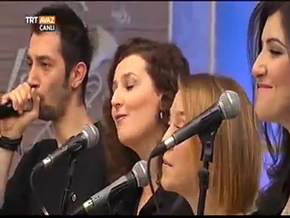 Acapella SesVerSus Grubu'nun yorumuyla "Bahçe Duvarından Aştım"