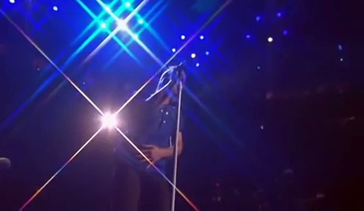 Bon Jovi - Hallelujah (Live from Madison Square Garden) 2008 (360p_30fps_H264-96kbit_AAC)