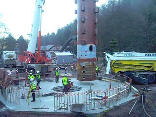 Installation de Golden Driller à Fraispertuis City (2)