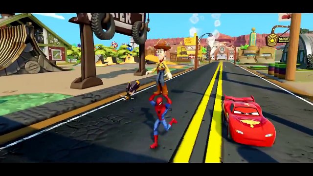 Молния МакКуин Цвета Гонки удивительный человек-паук & История игрушек Вуди Реактивный Енот!