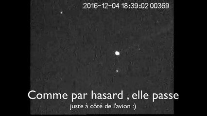 DES OVNIS ET DES AVIONS . FILMÉS EN 2016 EN VENDÉE