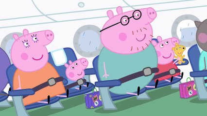 Peppa Pig - Flying On Holiday (clip)