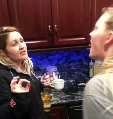 Incroyable, deux femmes se battent jusqu'au sang