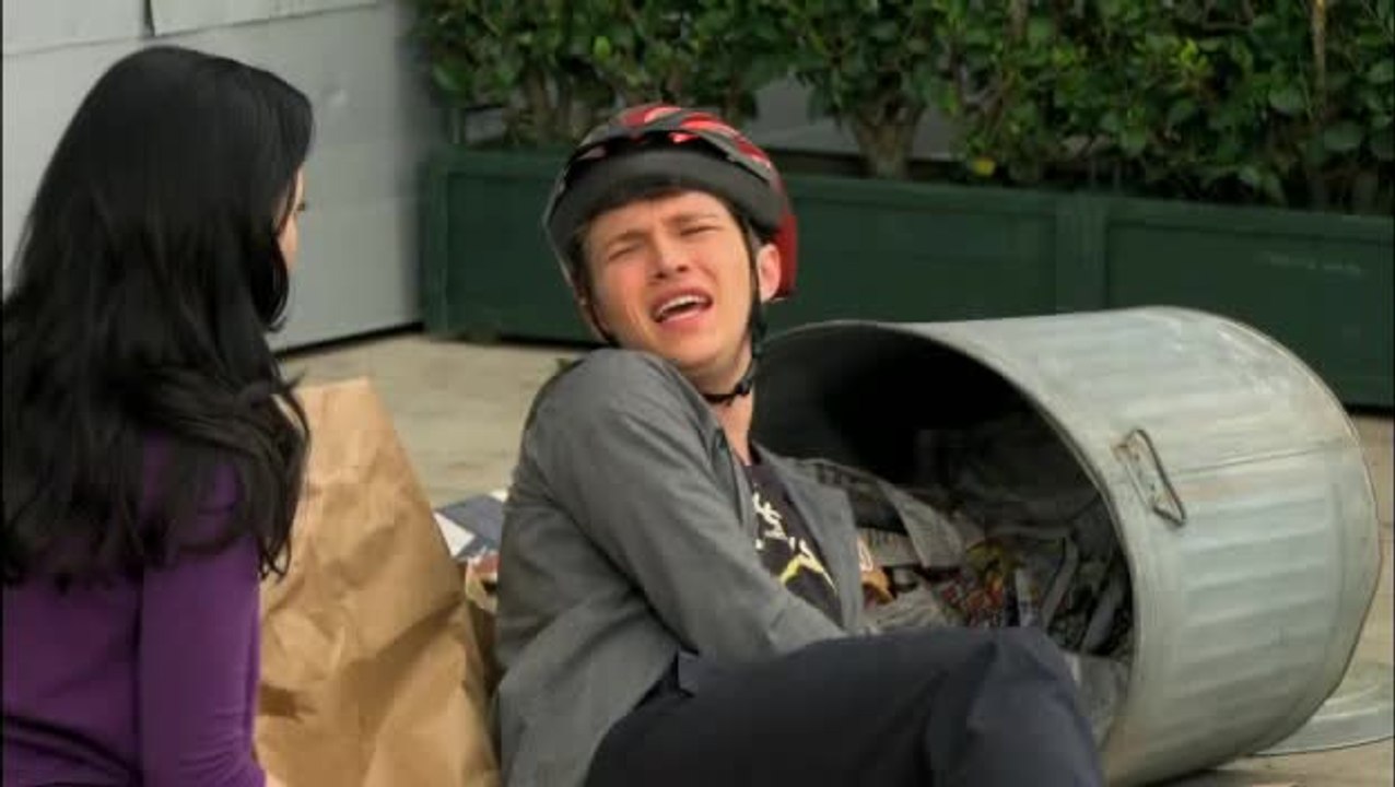 Sonny With A Chance - S 2 E 17 - My Two Chads