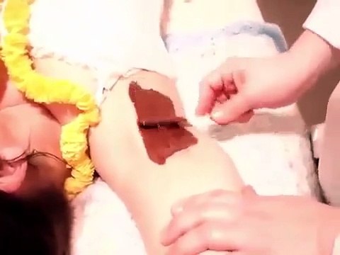 Chocolate Wax vs. Honey Wax for Waxing - Waxing Basics