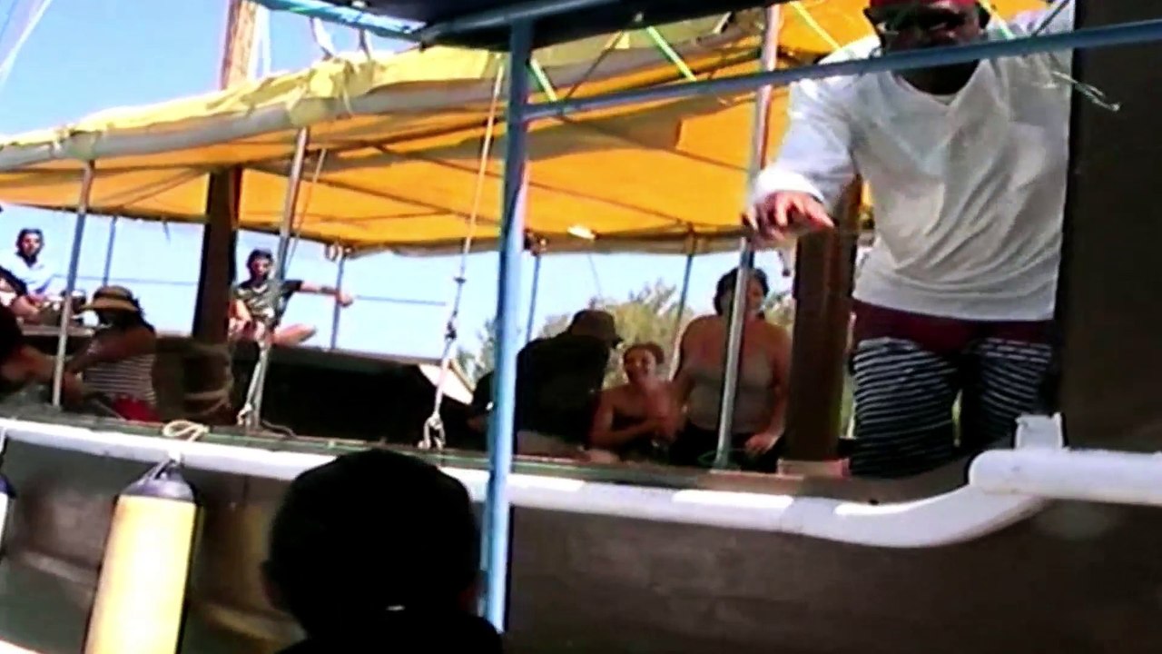 Maurice with "l'île aux cerfs" by Traveler's Step