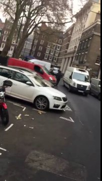 Des motards chassent des voleurs d'une Ducati à Londres