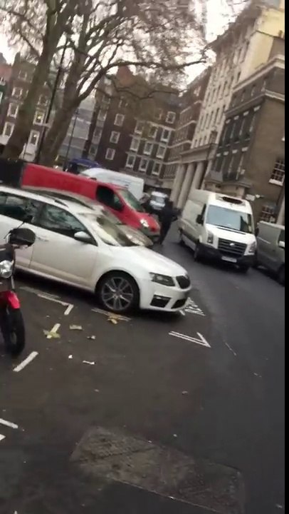 Des motards chassent des voleurs d'une Ducati à Londres