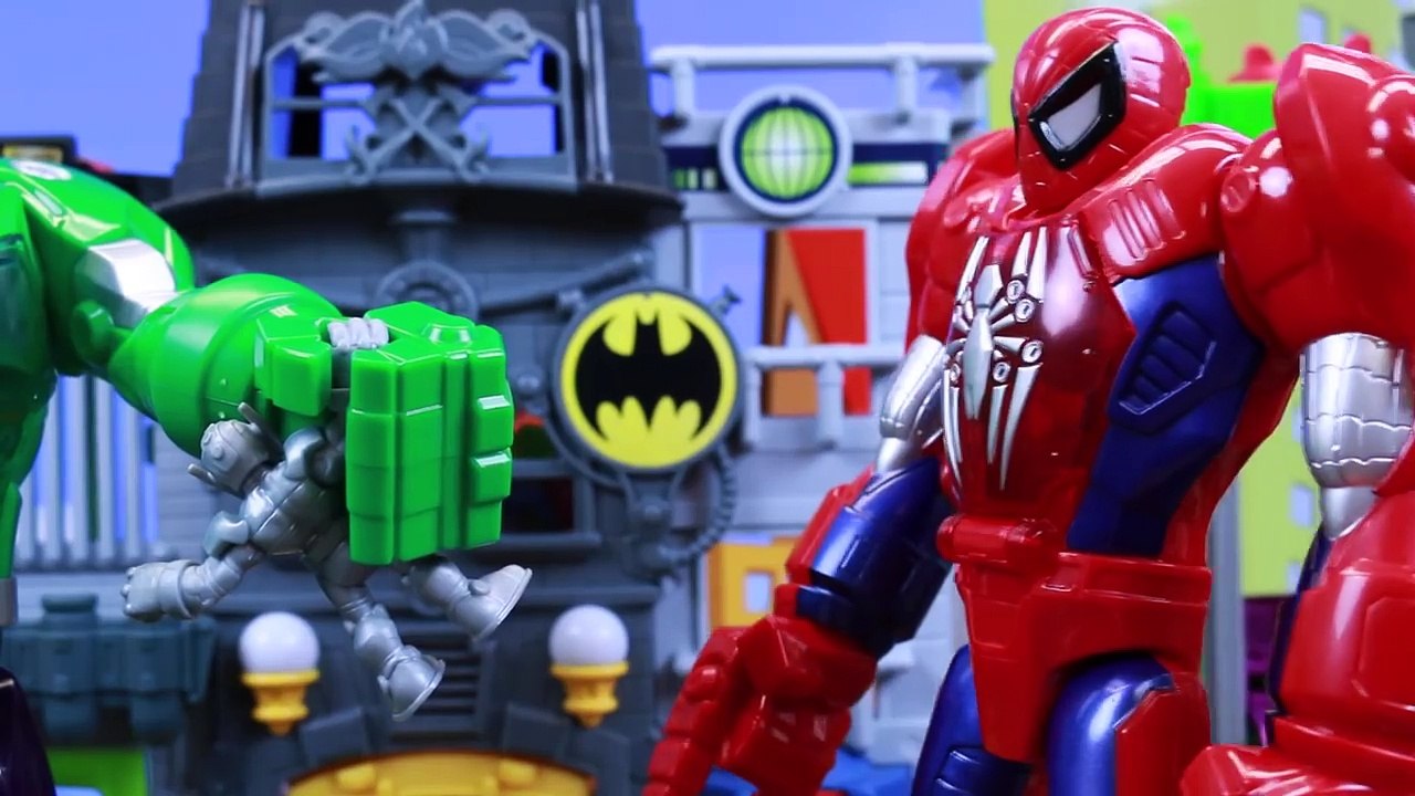 Spiderman Mech Armor Robot Fights Ultron with Ironman Mech Armor and The Hulk Mech Armor Robots