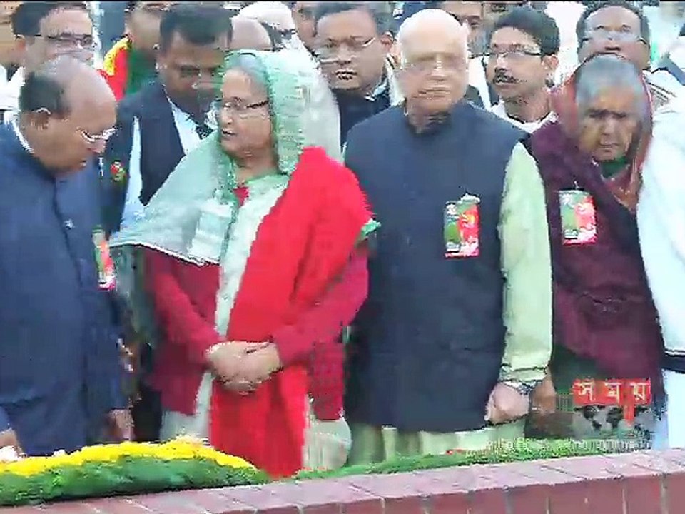 মহান বিজয় দিবসে স্মৃতিসৌধে রাষ্ট্রপ্রতি ও প্রধানমন্ত্রীর শ্রদ্ধা