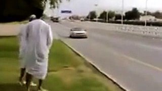 Funniest Road Crossing By 2 Man From Dubai
