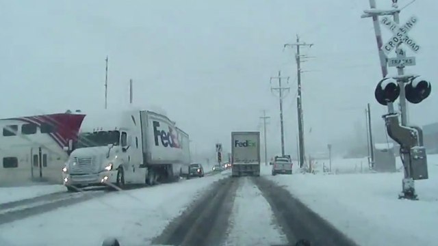 Un train percute un camion