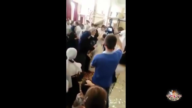 Невесту бьют на Дагестанской свадьбе в лицо! Жесть!Это обычай?