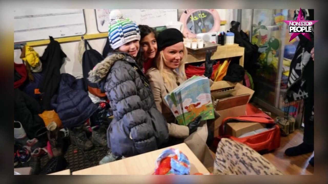 Pamela Anderson en visite à Calais et Grande-Synthe, elle vient en aide aux migrants (VIDEO)