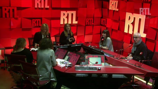 Que font les ados le soir dans leur chambre ? Vidéo