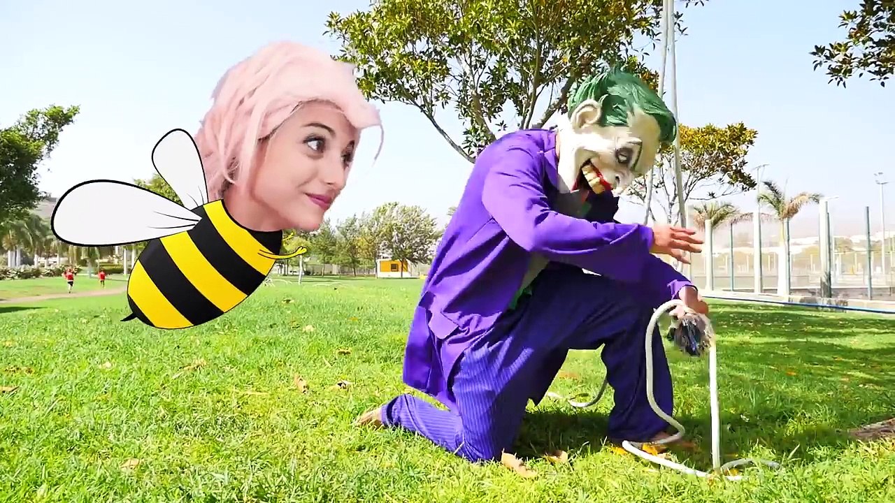 Spiderman get a BIG FAT BUTT!!! W/ Frozen Elsa vs Joker vs Doctor Blue Spiderman Fun Superhero