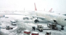 İstanbul'da Kar Alarmı! 463 Uçak Seferi İptal Oldu