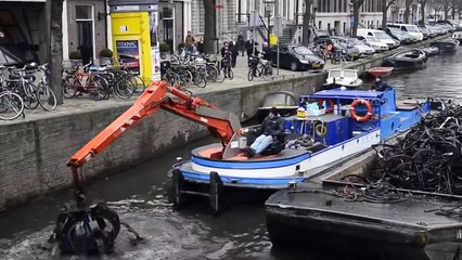 Добыча велосипедов в Амстердаме!