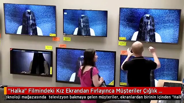 Halka Filmindeki Kız Ekrandan Fırlayınca Müşteriler Çığlık Çığlığa Kaçıştı