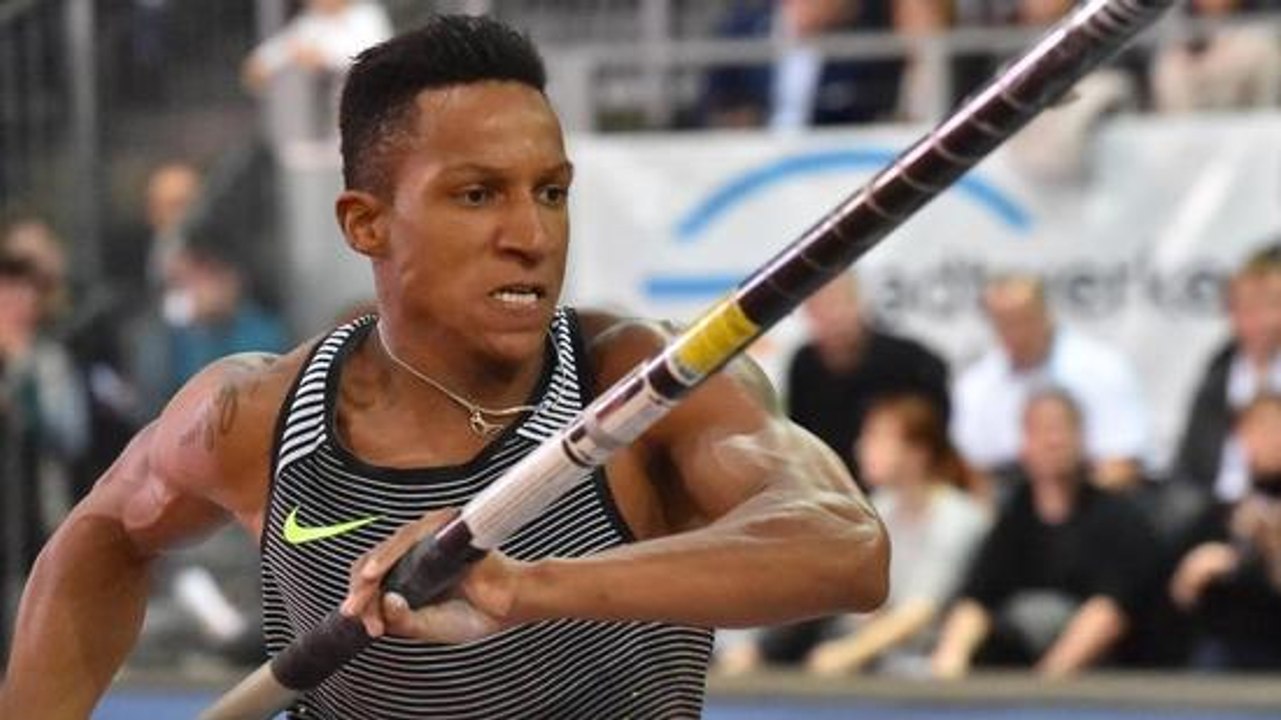 Sport: Stabhochspringer Holzdeppe Zweiter in Cottbus