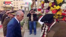 بالفيديو..محافظ سوهاج ومدير الأمن يضعان إكليلا من الزهور على نصب شهداء الشرطة