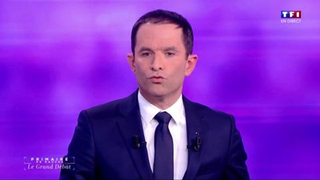 Débat : petite blague de Valls sur la grippe d'Hamon