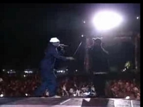 Busta Rhymes feat. Julian Marley - Live - Rasta Man Chant (D