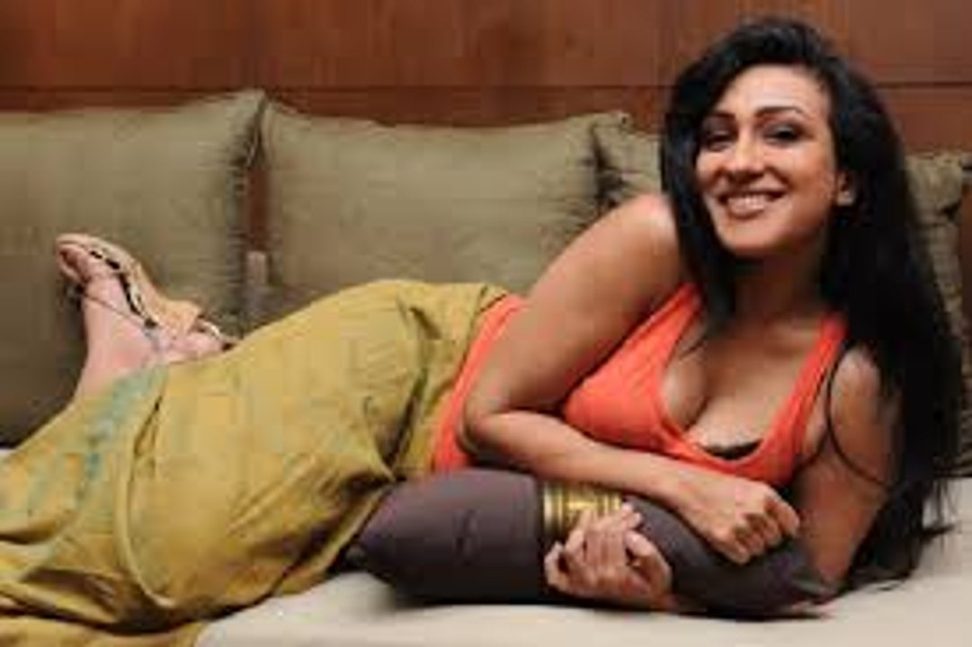 Bangla movie song_এ মনটা লিখে দিলাম - ঋতুপর্ণা, মান্না bangla romantic song,