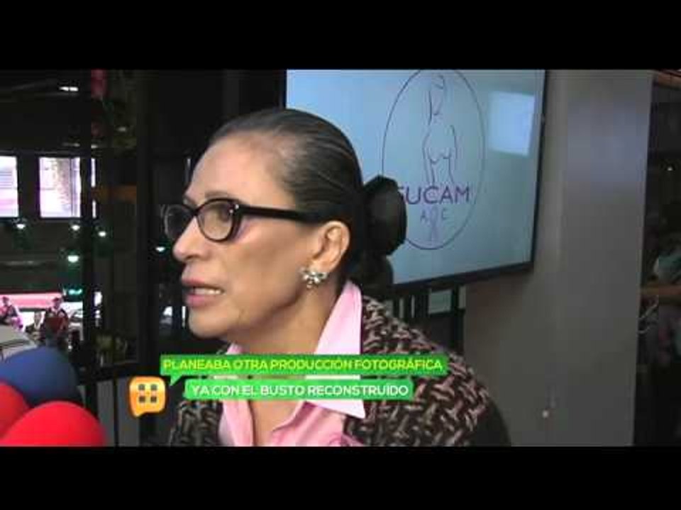 Patricia Reyes Spíndola expone su reconstrucción de seno