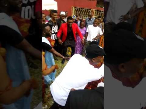 SERGE BEYNAUD DANCE PÈTÈ PÈTÈ D'ARIEL SHENEY