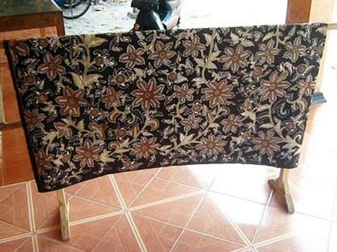 Kain Batik tulis asli buatan warga jogja harga Rp 5jt per potong