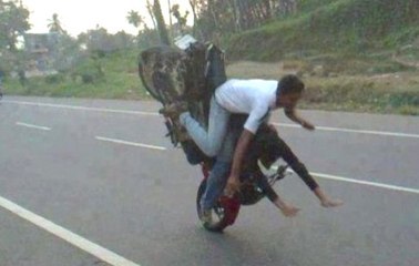 Motorcycle FAIL & WIN - Stupid Biker - Epic Motorbike FAILS Compilation