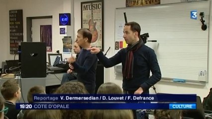 FRANCE 3 - I MUVRINI au Collège Salengro (62) pour enregistrer "Ses enfants sur l'eau"