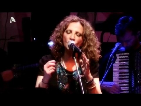 Πώς θα περάσει η βραδιά ... Γλυκερία-Γιώργος Νταλάρας-Ελένη Βιτάλη