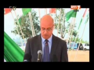 le1er Ministre lance les travaux de réhabilitation des réseaux routiers de Sombré et San Pedro