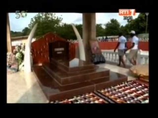 Visit d'Etat dans le Belier :Le president Ouattara s'incline sur la tombe de feu Germin Coffi Gadeau