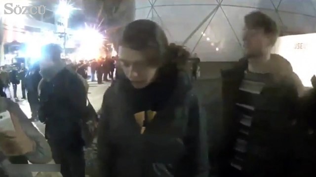 Ünlü yıldızı canlı yayında kelepçelediler