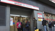 El paro baja en 541.700 personas hasta niveles de 2009