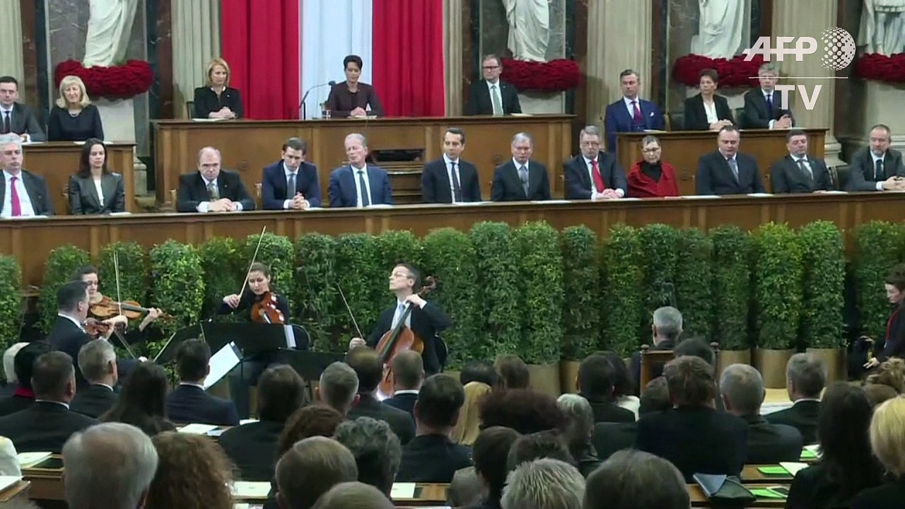 Van der Bellen legt Amtseid ab