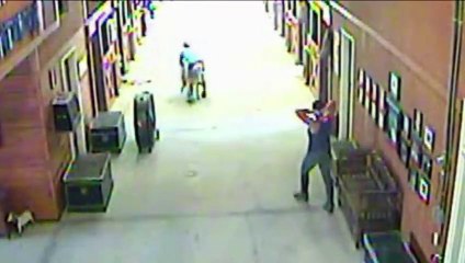 Les caméras de surveillance ont filmés des bourdes monumentales, regardez ces moments hilarants