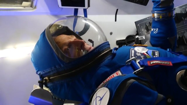 Conoce los nuevos trajes espaciales de la NASA