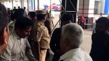 YS Jaganmohan reddy protest at Vizag airport