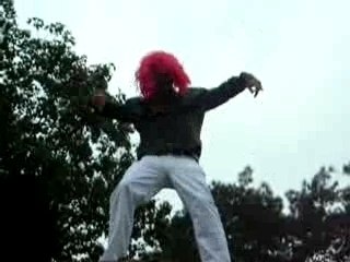 Theclash dans les ruines