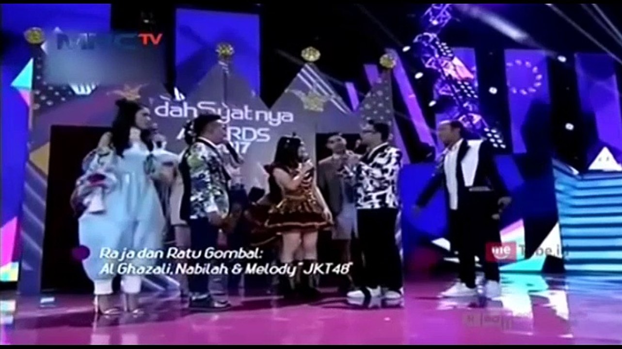 Raffi Bikin Gigi Menangis di Atas Panggung