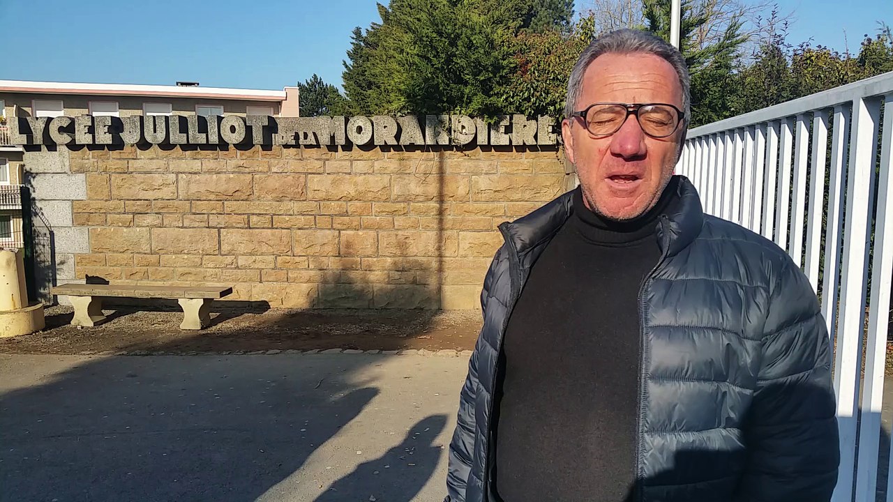 Manche : à Granville, ils défendent une classe menacée de fermeture