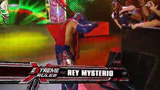 WWE Extreme Rules 2011 - Rey Mysterio v.s Cody Rhodes - Falls Count Anywhere Match