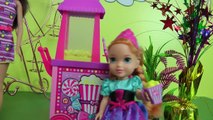 FERRIS WHEEL! ELSA & ANNA toddlers at FAIR! Amusement Park, Cotton Candy! Other kids join them