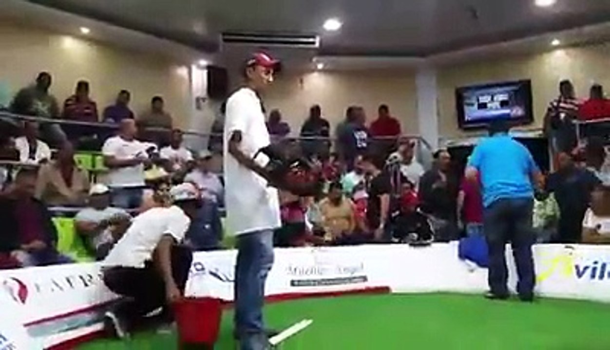 Pelea de Un Hijo del Nene Vs Jenny Flexxx . Martin Peralta Soltó como 3 Coñossss