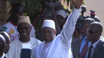 غامبيا تترقب عودة رئيسها إلى العاصمة