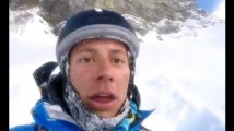 Il filme sa chute spectaculaire à ski
